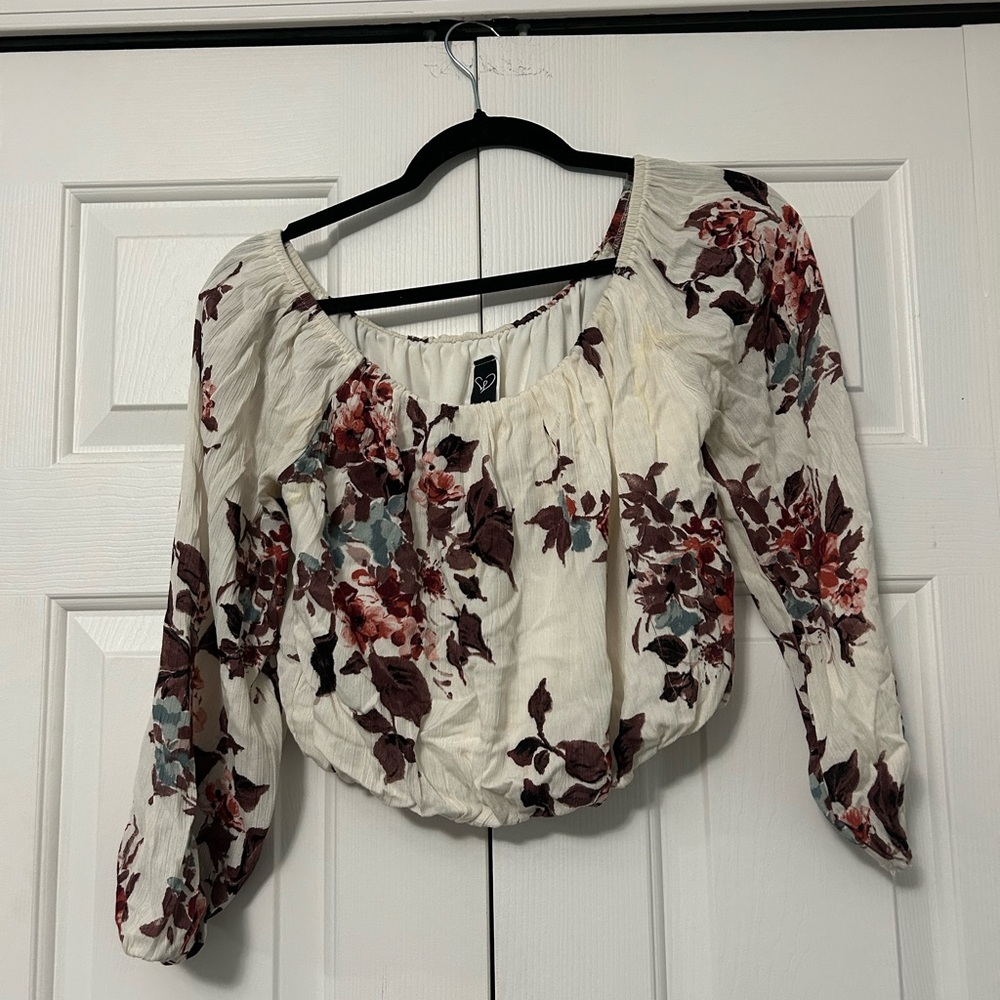 Windsor crop top off the shoulder Floral print size medium